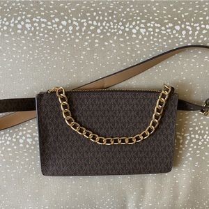 Like New MK belt bag ♥️. Never worn!